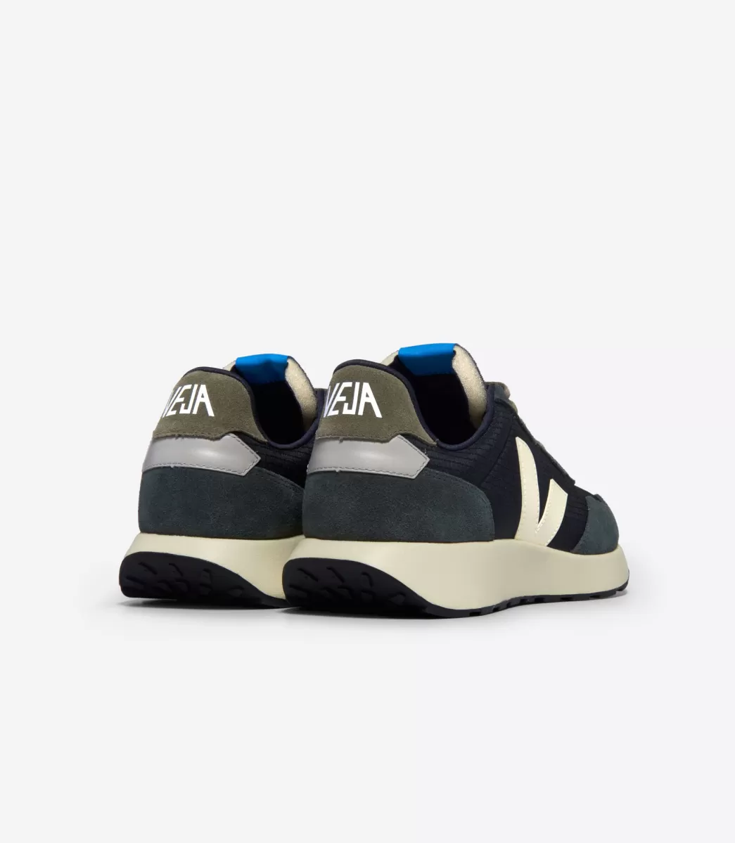 Femme VEJA Paulistana<PAULISTANA RIPSTOP BLACK PIERRE